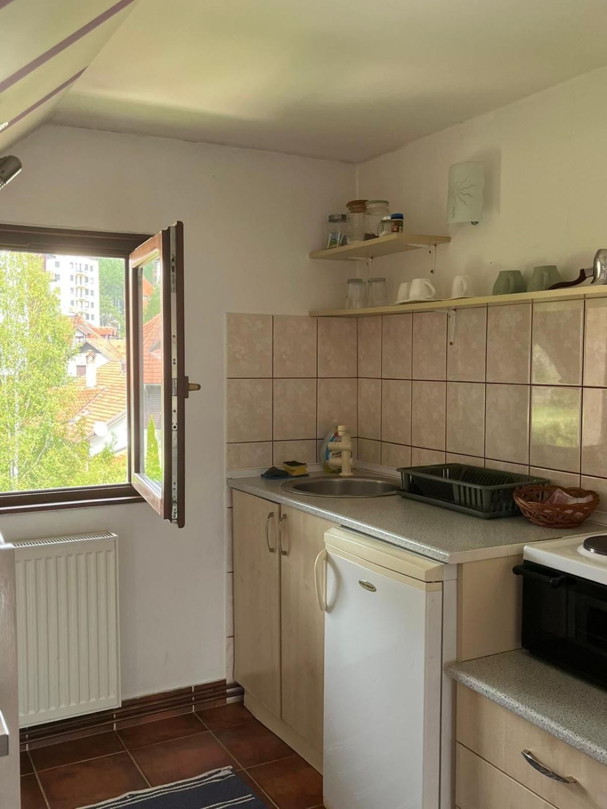 Apartmani Nika ซลาตีบอร์ ภายนอก รูปภาพ